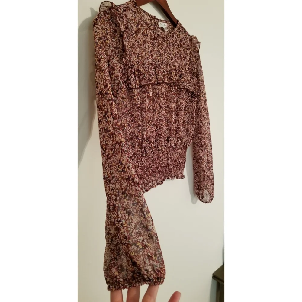 ❤PICK 3/$15❤love, Fire Ruffle Smocked Trim Floral Blouse Medium - Picture 4 of 7